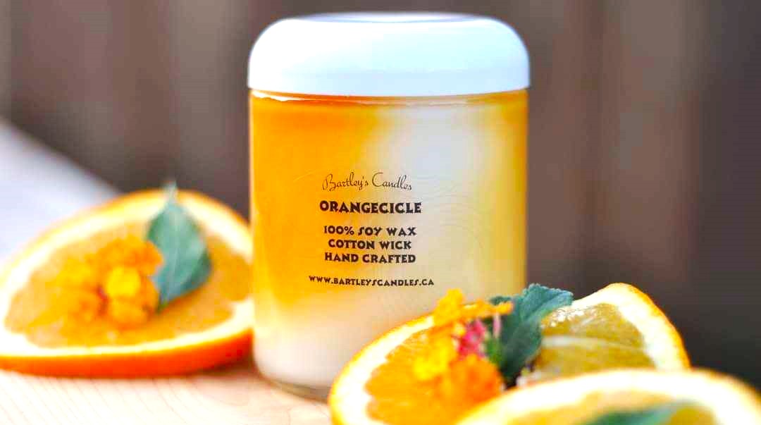 Orange 8oz Scented Candle. Orange scented soy wax candle. Makes a great gift.